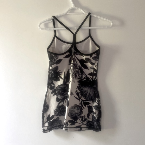 Lululemon tank with built in bra (no longer has pads) - Picture 1 of 3